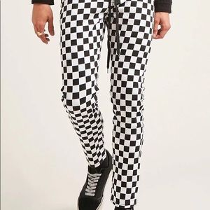 Men’s Black & White checkered pants